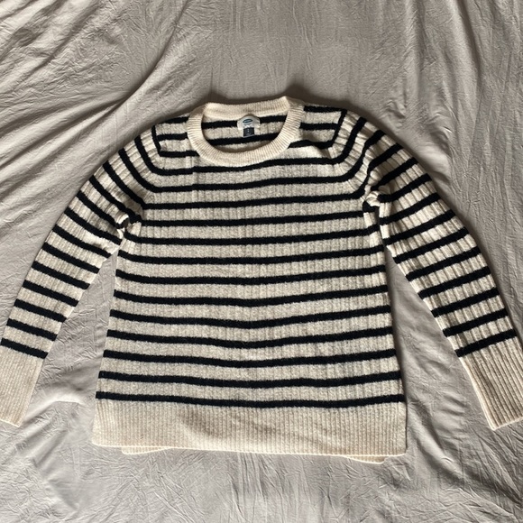 Old Navy Sweaters - OLDNAVY Stripped Sweater